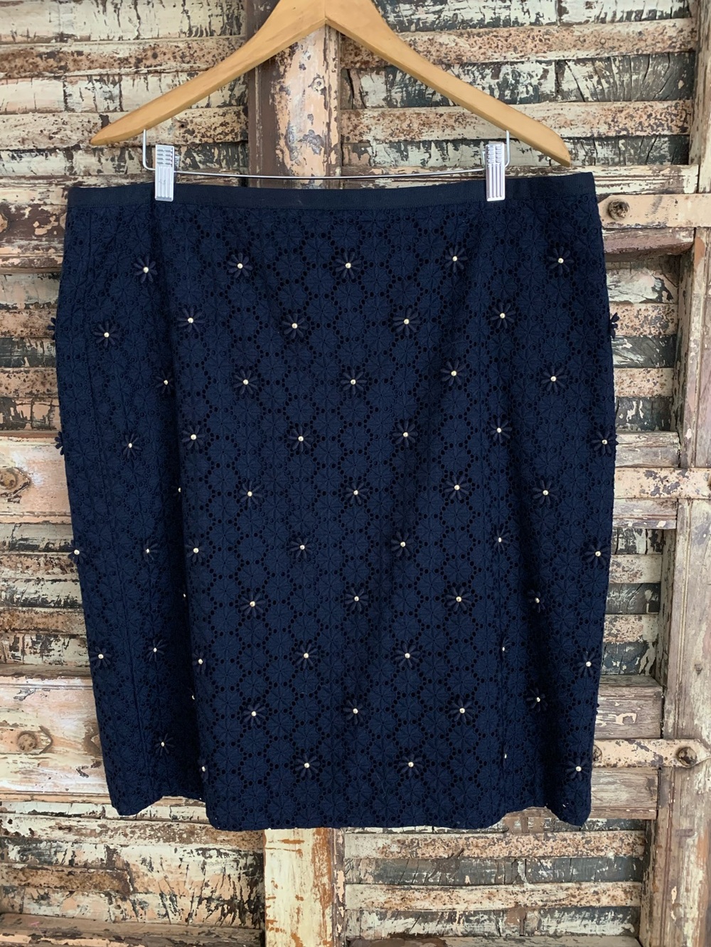 Talbots Embroidered Daisy Flower Eyelet Bead Studded Navy Lace Pencil Skirt, 18